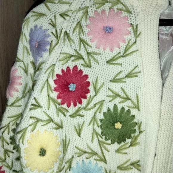 Vintage knit floral sweater like new silk lined large - Picture 4 of 7